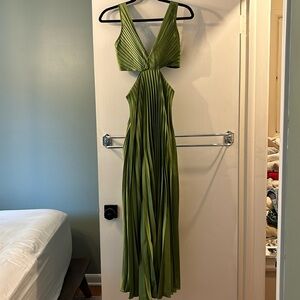 Abercrombie Pleated Cutout